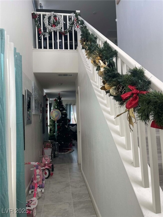 Building Photo - 5045 Bloodhound St