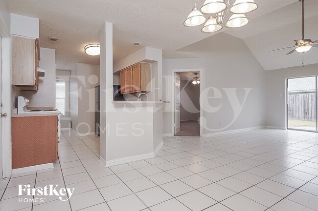 Photo - 2714 Elder Rd