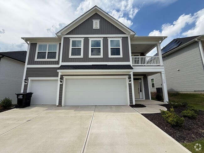 Building Photo - Stunning New 5BD, 5BA Garner Home with Lux...