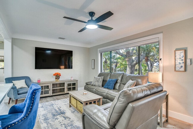 2901 70th St N Unit SI ID1546478P