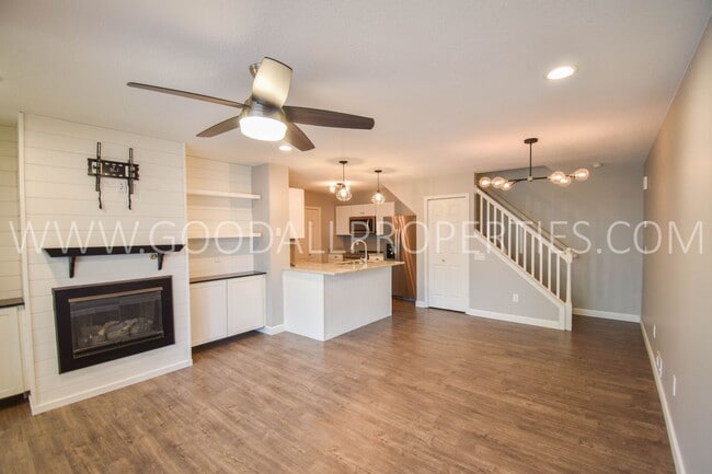 Photo - 2 Bedroom 2 Bath Townhome In West DesMoines