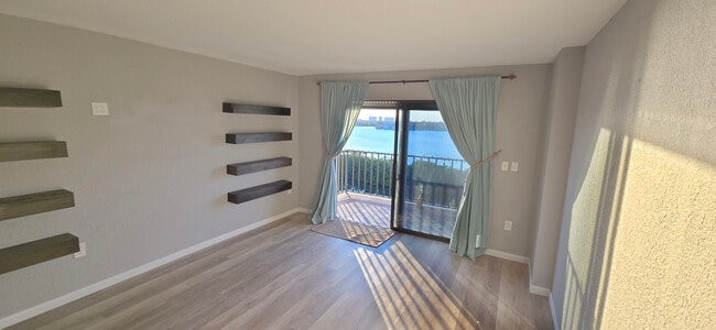 Photo - 7050 Sunset Dr S