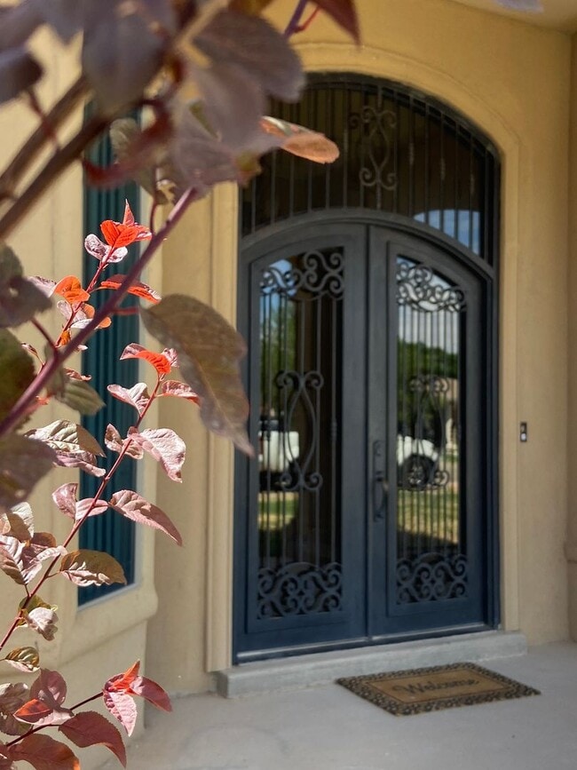 Photo - HOME FOR RENT IN CLINT