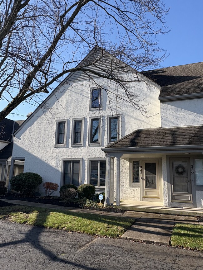 Building Photo - 331 St Andrews Dr Unit 331