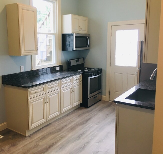 Photo - 19 Scherpa St Unidad E