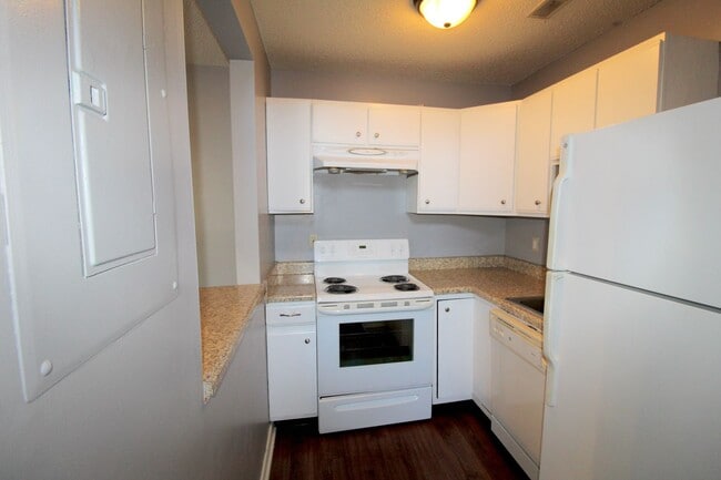 Photo - 1337 Bradley Dr