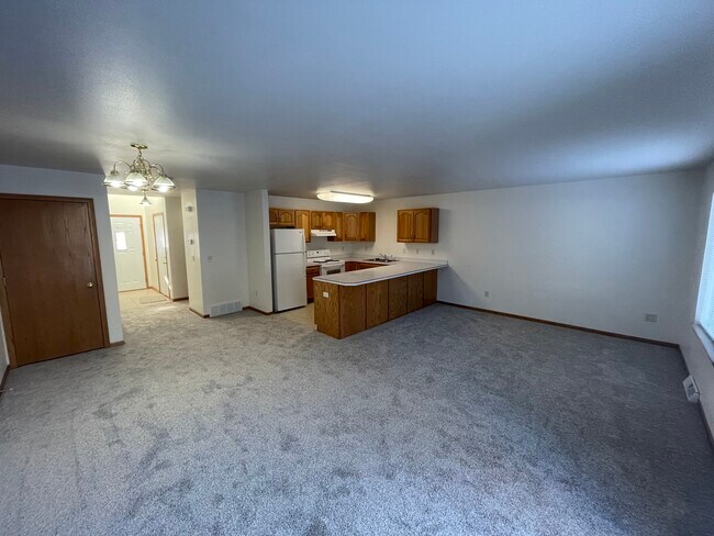 Photo - 148 Sater St
