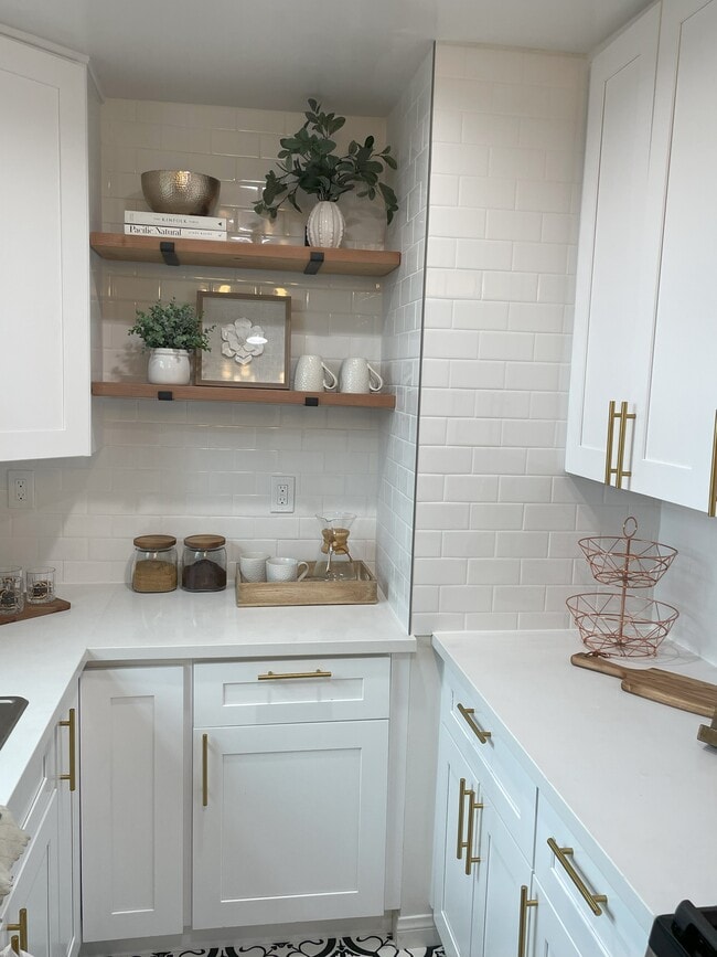 2202 Montana Ave Unit D