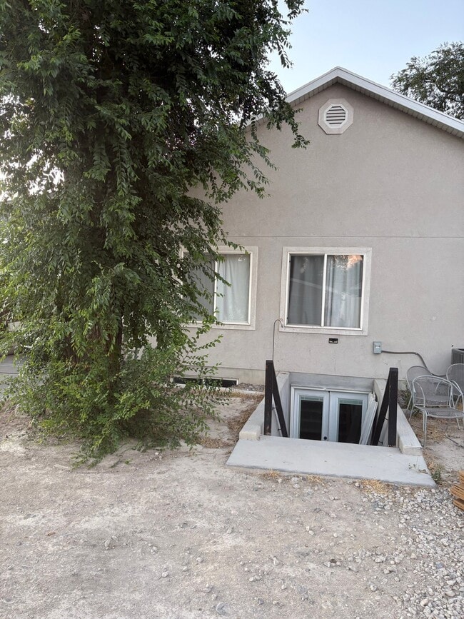 Building Photo - 6221 S 700 W