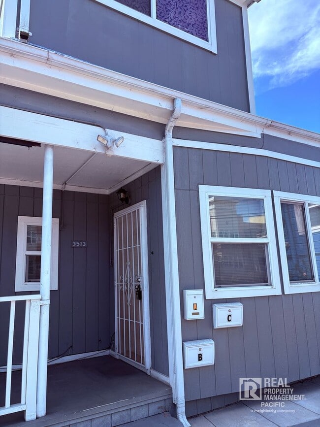 3513 Lincoln Ave Unit A