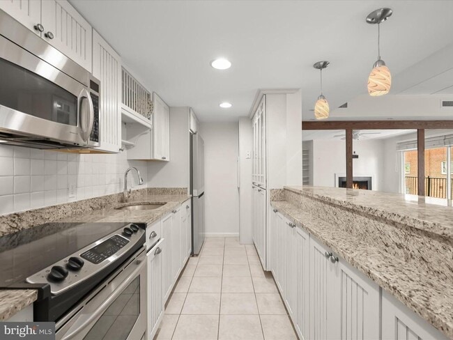 Building Photo - 312 Severn Ave Unit E308 Rental
