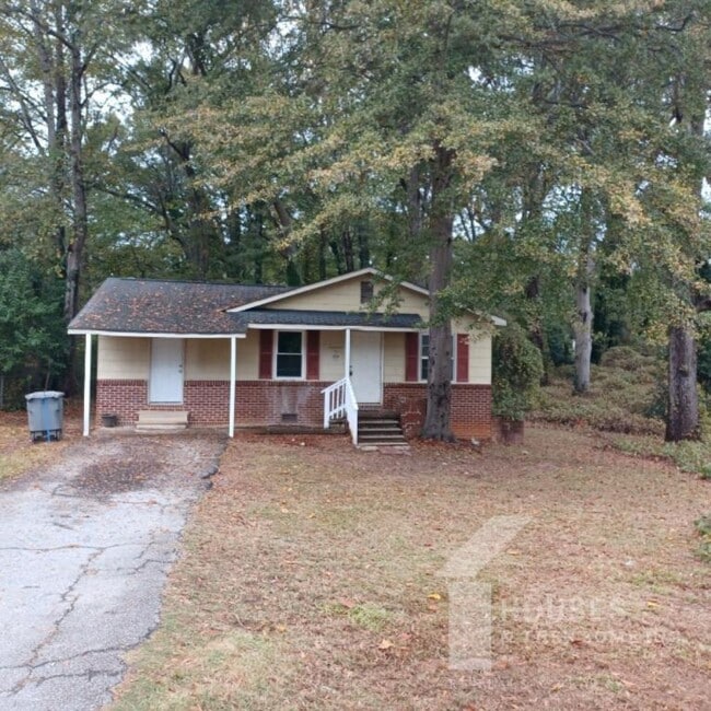 Building Photo - 714 Farley Ave