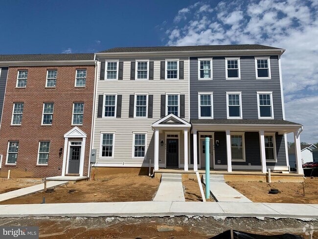 Building Photo - 852 Mapleton Ave Rental