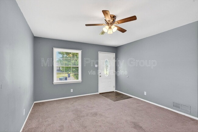 Photo - 409 Shepley Dr