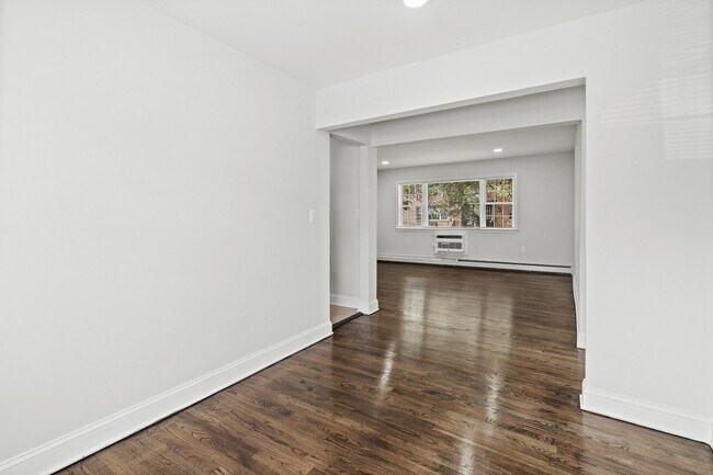 Riverview Manor Apartments