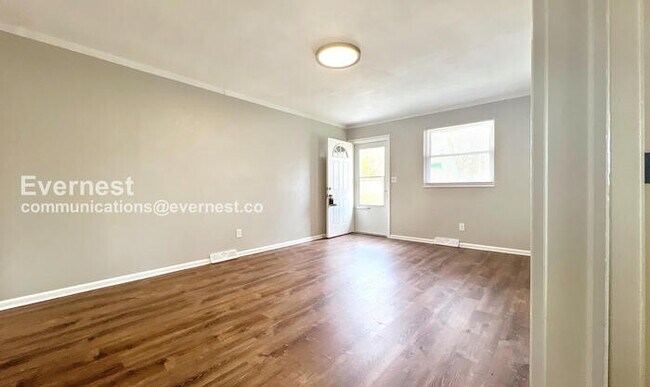 Photo - 9515 E 18 St S