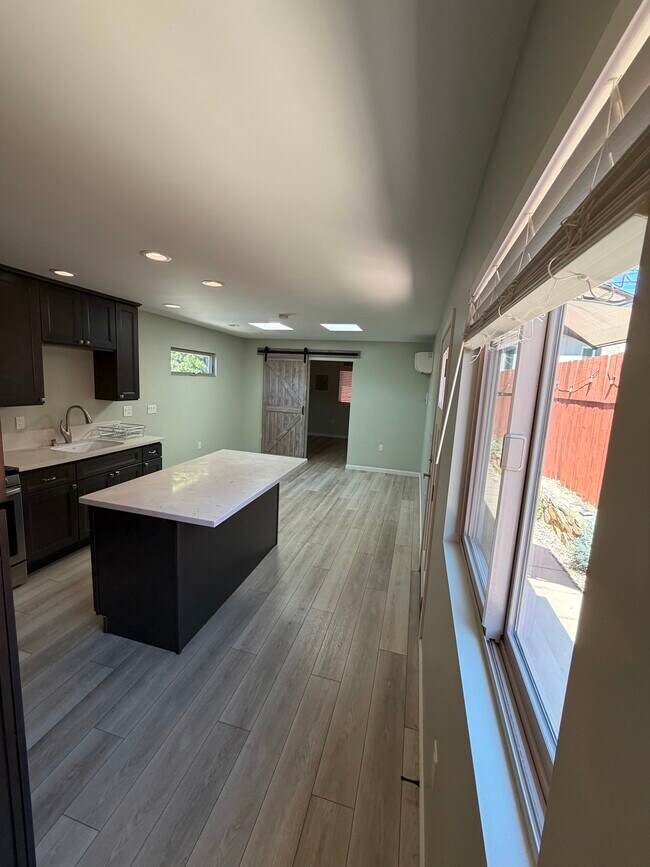 5025 College Ave Unidad College Ave Apartment