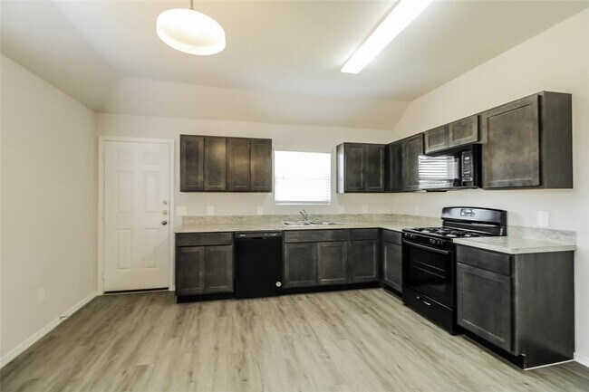 Photo - 2501 Grayling Dr