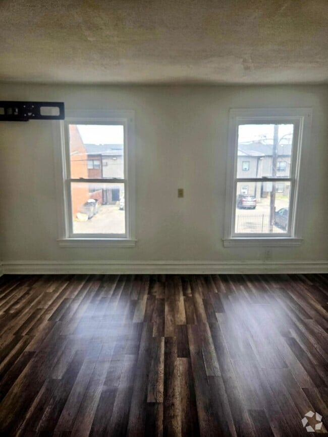 Building Photo - 322 N 14th St Unit 2 Rental