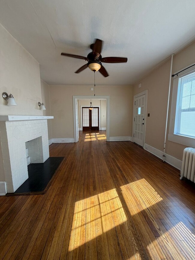 Photo - Ferdinand/829 Unit Lower