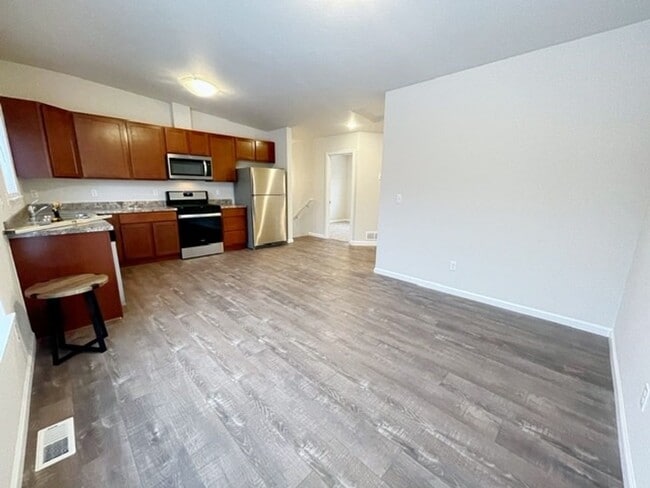Photo - 137-137 Willow View Circle Unit 133 Willow View Circle