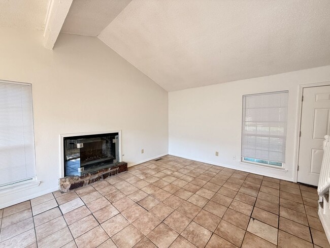 Photo - 4313 S Maplewood Ave