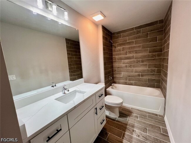 Photo - 2706 56th St W