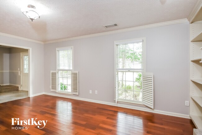 Photo - 1214 Hollytree Ct