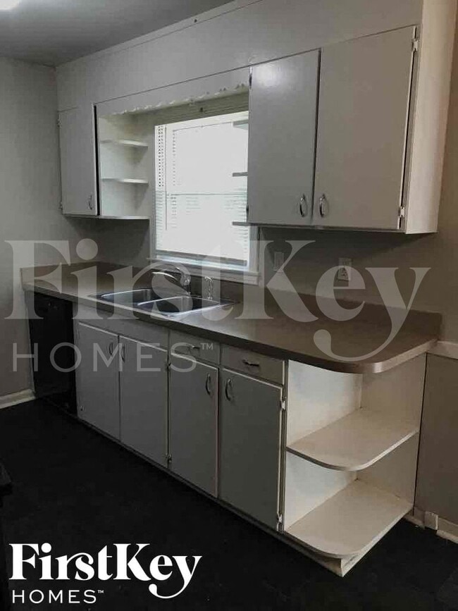 Photo - 5436 Woodson Rd