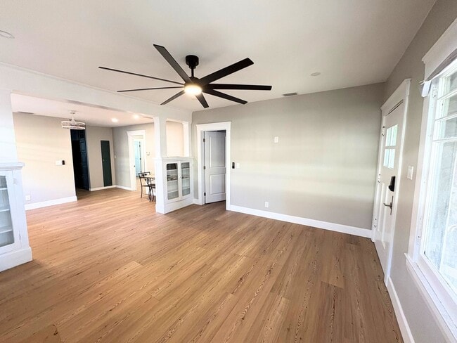 Photo - 2 units on one lot Unit 460 N 3rd Ave