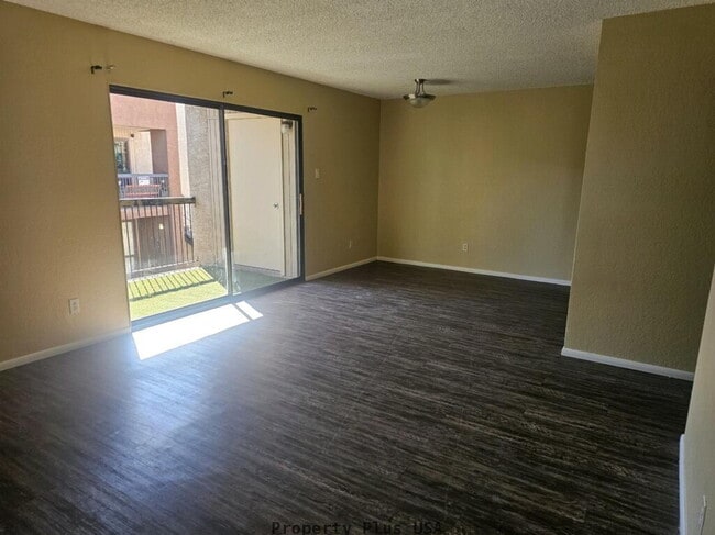 Photo - 3810 N Maryvale Pkwy Unit 2073