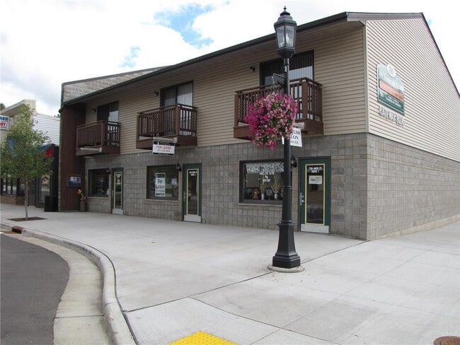 Building Photo - 780 Main St Unit A3