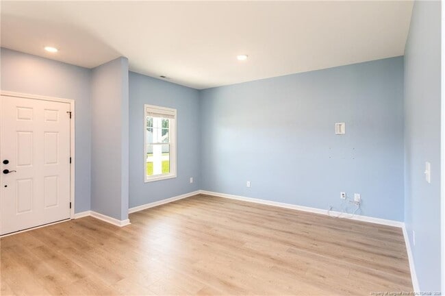 252 Penfield Wy