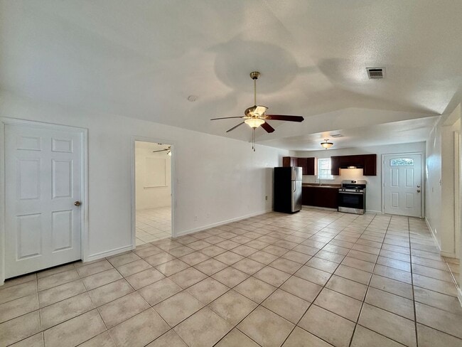 167 Shelley Ln Unit A