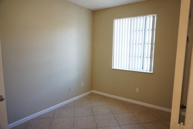 Photo - 1108 Lucaya Dr