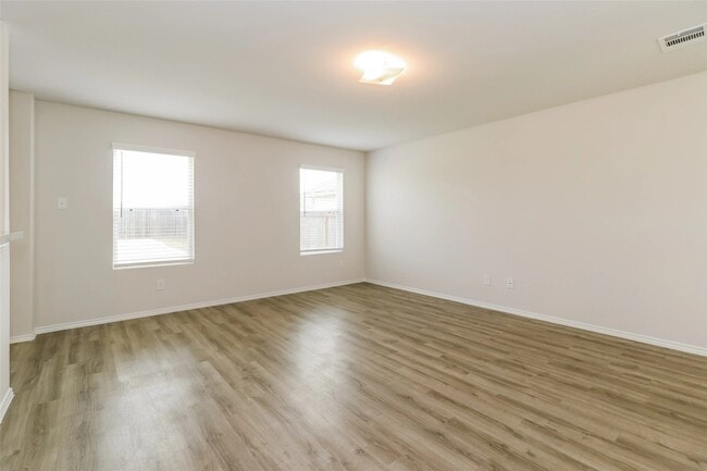 Photo - 25388 Claremont Hills Ln