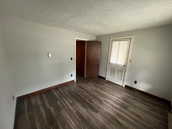 Photo - 42 W Houston Ave Unit Apt 3