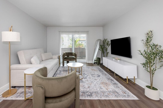 Building Photo - 4301 W Cleveland St Unit ID1365975P