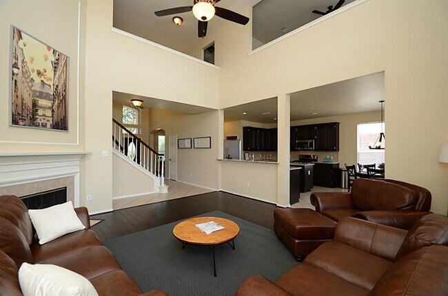 Photo - 5002 Hearth Hollow Ln