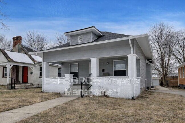 Photo - 2021 Mansfield St