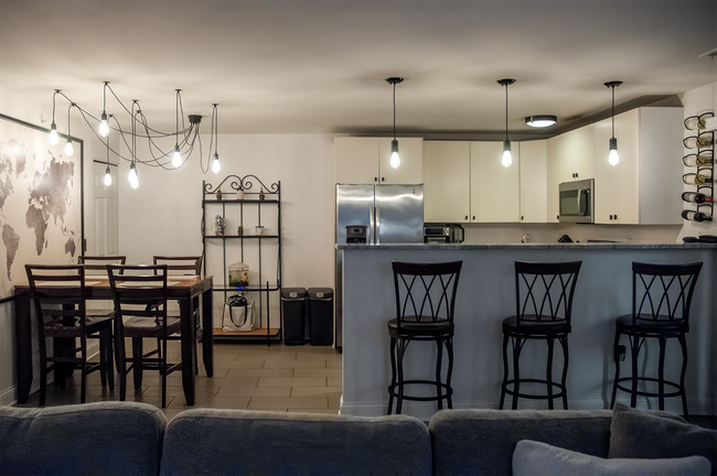 Photo - 1550 N Warren Ave Unidad 103