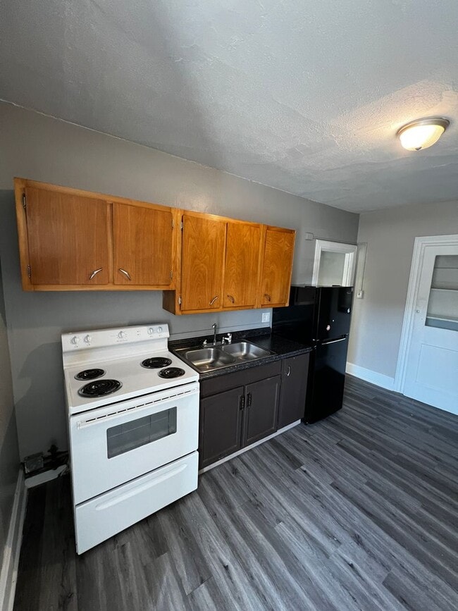 Building Photo - 510 Vine St Unit 510 3