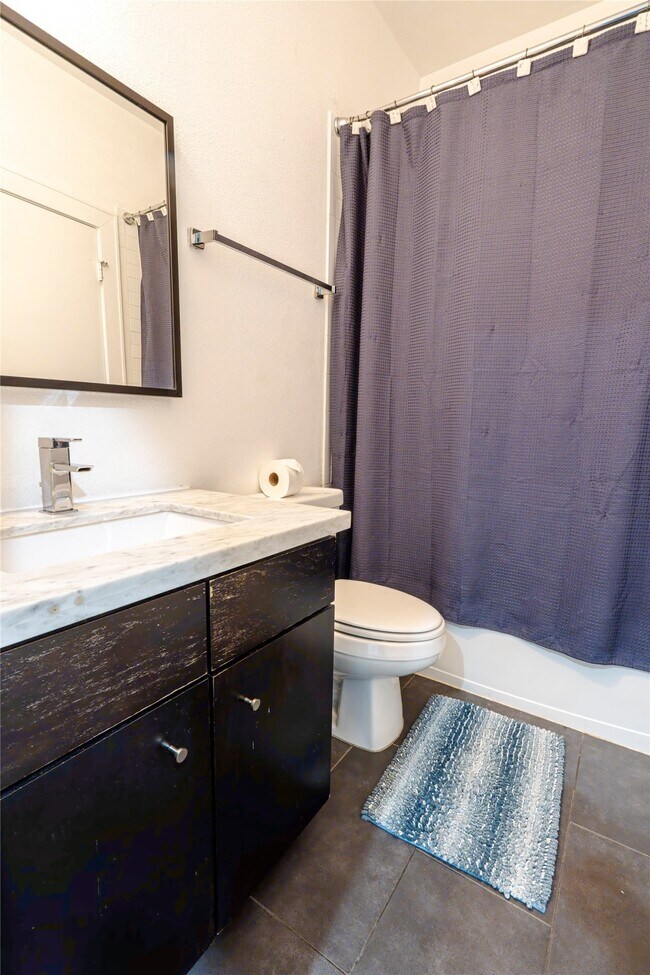 Photo - 1205 Summer St Unit B