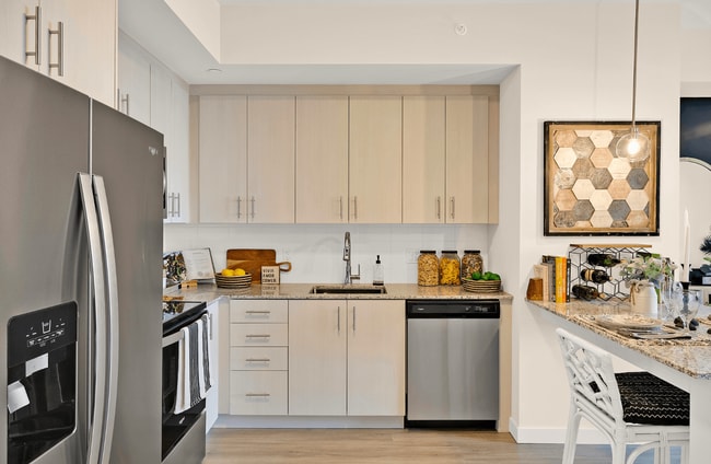 Pura Vida Hialeah Luxury Apartments