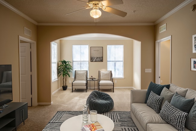 Photo - Kendall Lake Apartments