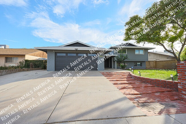 Photo - 5205 W Caribbean Ln