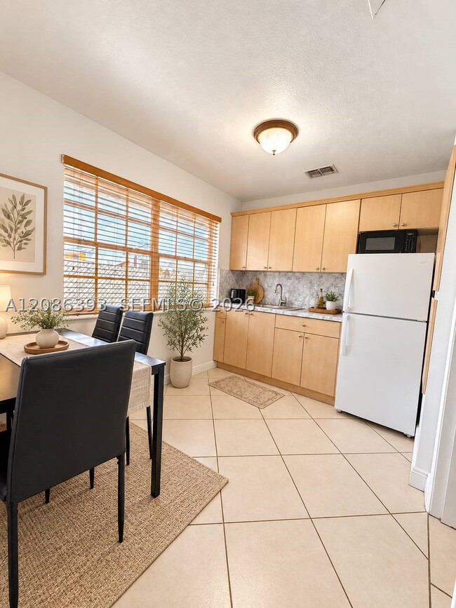 Photo - 62 W 44th St Unit 1