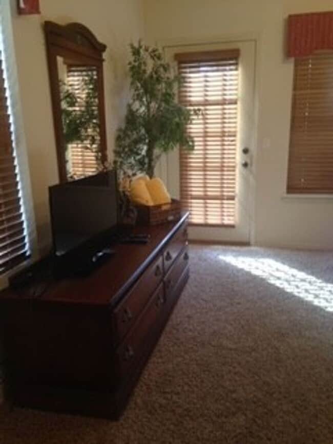 Photo - Furnished 1 bedroom 1 bath near Silver Dollar City Branson West, MO Unit 1