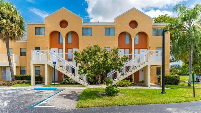 Building Photo - 5200 NW 31st Ave Unit A6 Rental