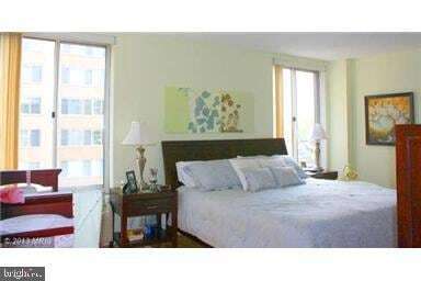 Photo - 1800 R St NW Unit 604